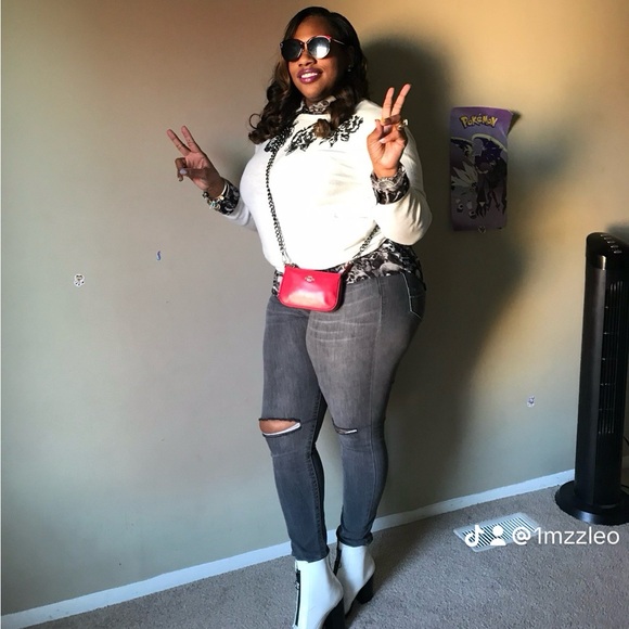 Meet your Posher, ARMEDIA - Picture 1 of 1